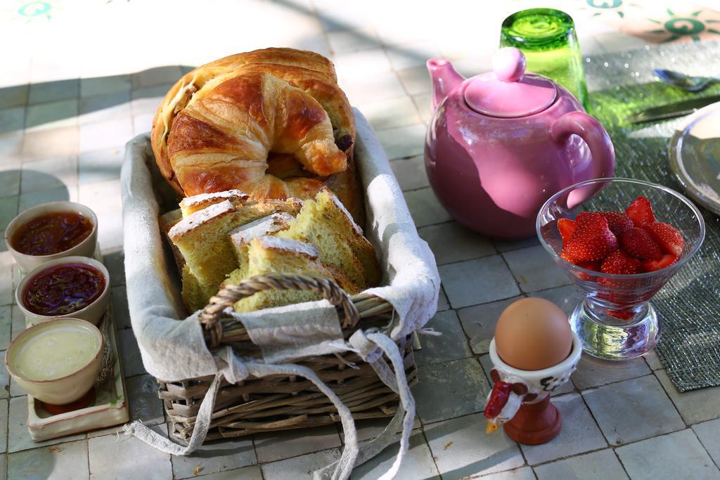 Le Mas En Provence Bed & Breakfast Entrechaux Dış mekan fotoğraf